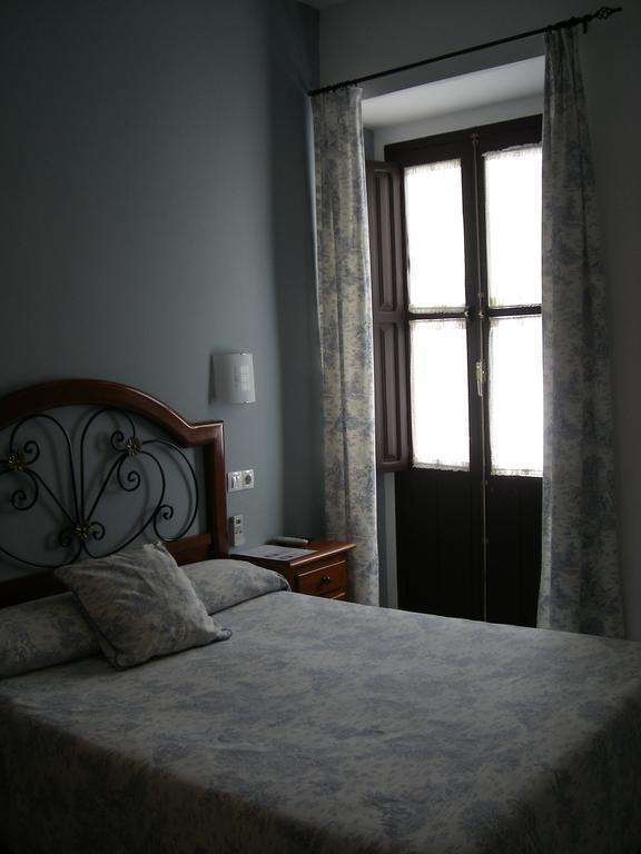 קורדובה Hostal Azahar מראה חיצוני תמונה