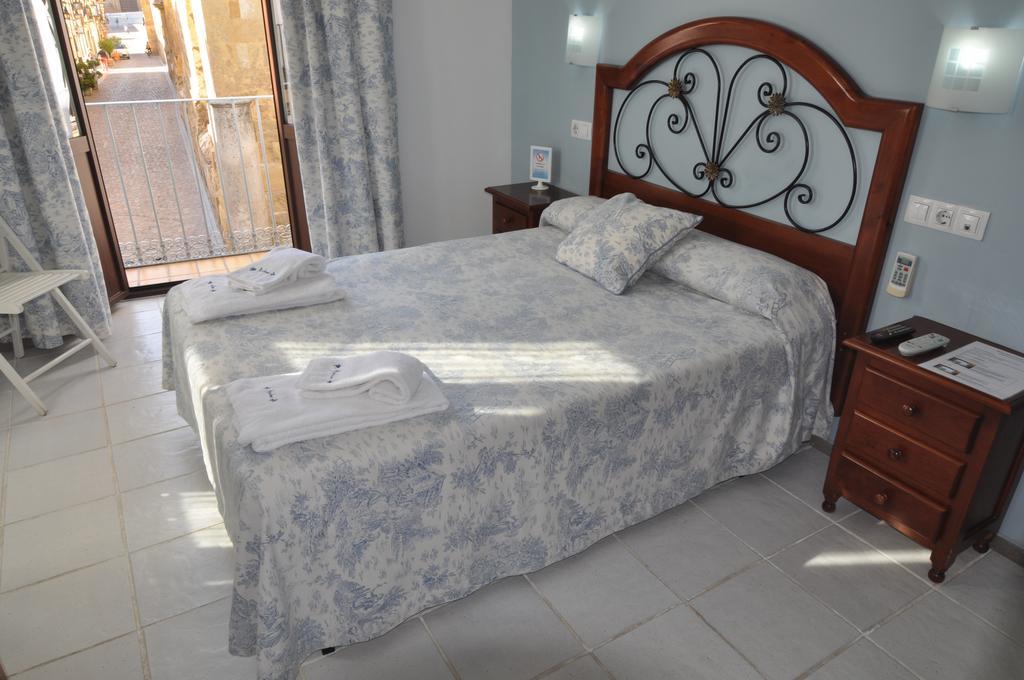 קורדובה Hostal Azahar מראה חיצוני תמונה