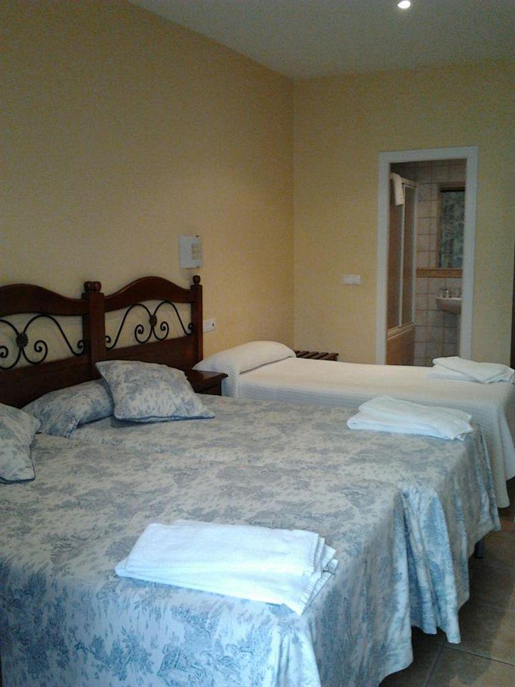קורדובה Hostal Azahar מראה חיצוני תמונה