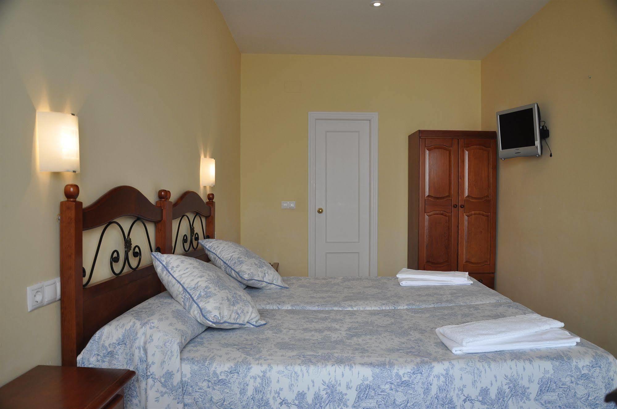 קורדובה Hostal Azahar מראה חיצוני תמונה